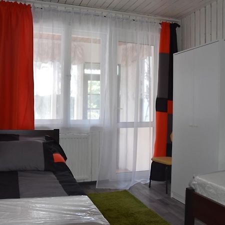 Pokoje Goscinne U Eli Swinemünde Exterior foto